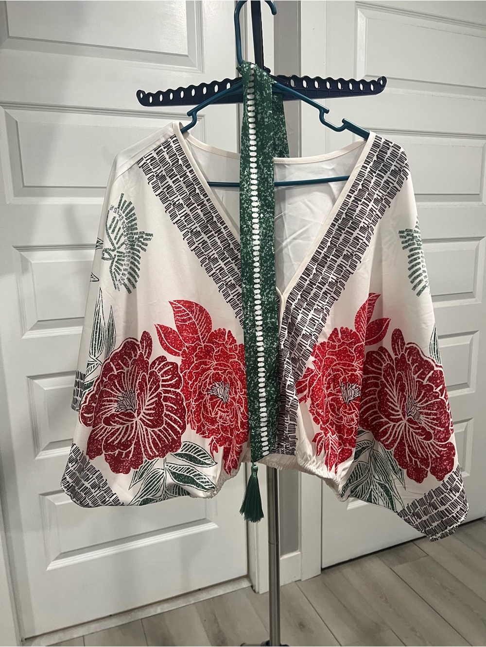 Franclia Plus Size V-Neck Floral Print Splicing Blouse